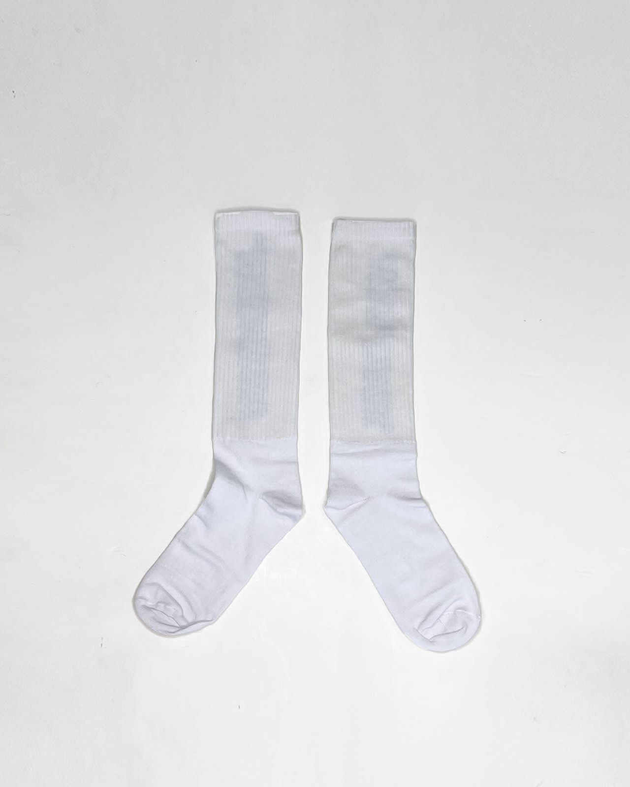 SOCKS (WHITE)